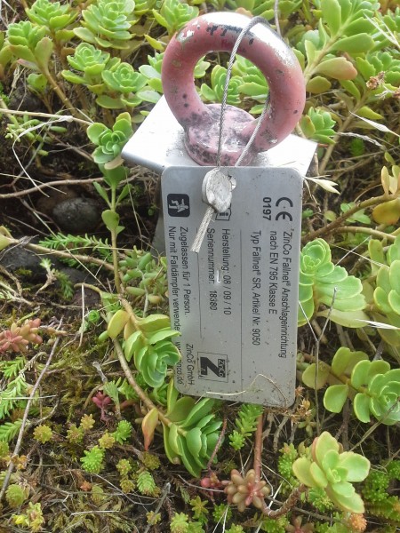 Dach-Einzel-Anschlagpunkt prüfen